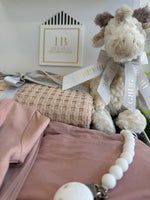 Blushing Giraffe Set | Girl