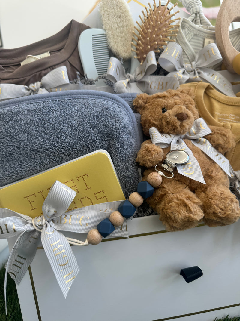 Medium Bartholomew Bear Gift Set