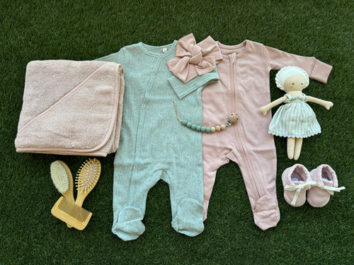 Classic Aubrey Doll Set | Girl
