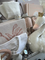 Medium Tiny Swan Gift Set
